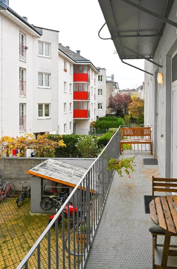 Bright Apartment Mariahilf Wina Bagian luar foto