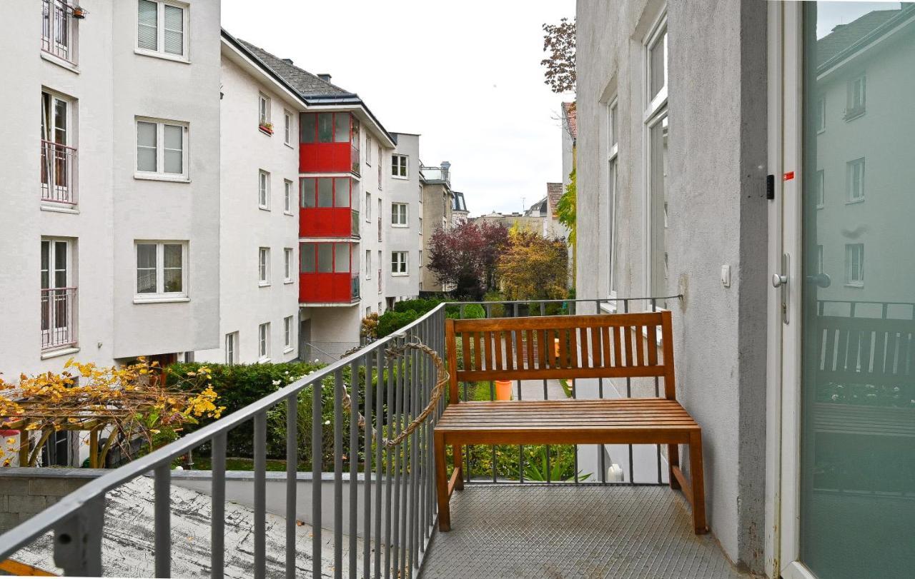 Bright Apartment Mariahilf Wina Bagian luar foto